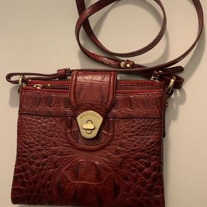 Brahmin Melbourne Red crocodile embossed crossbody EUC